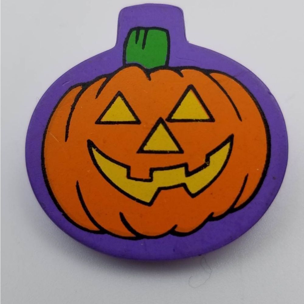 Spooky jack o lantern pumpkin vintage Halloween brooch
